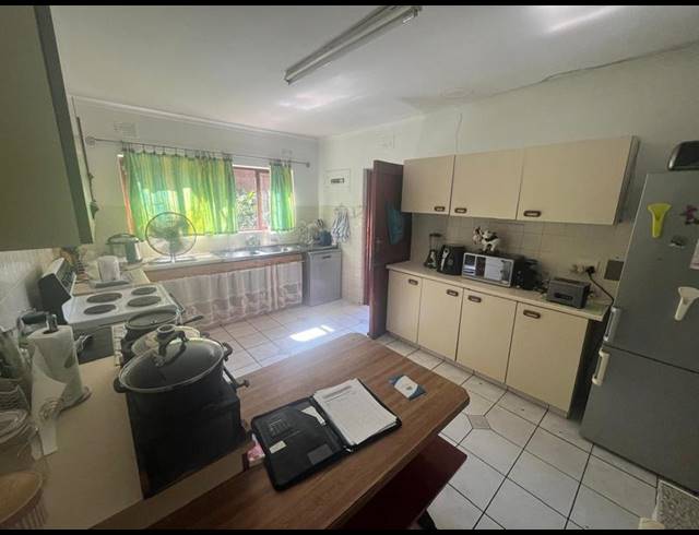 3 BEDROOM SIMPLEX FOR SALE IN MALVERN